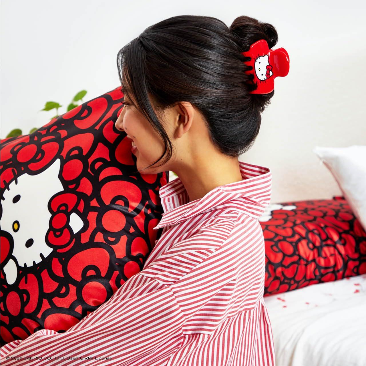 imageKitsch ampamp MickeyMinnie Hair Claw with Rhinestones Cute and Elegant Claw Clips for Girls Great for All Hair Types Recycled Plastic  Ideal Gifts for Women  1pc BlackKitty Face